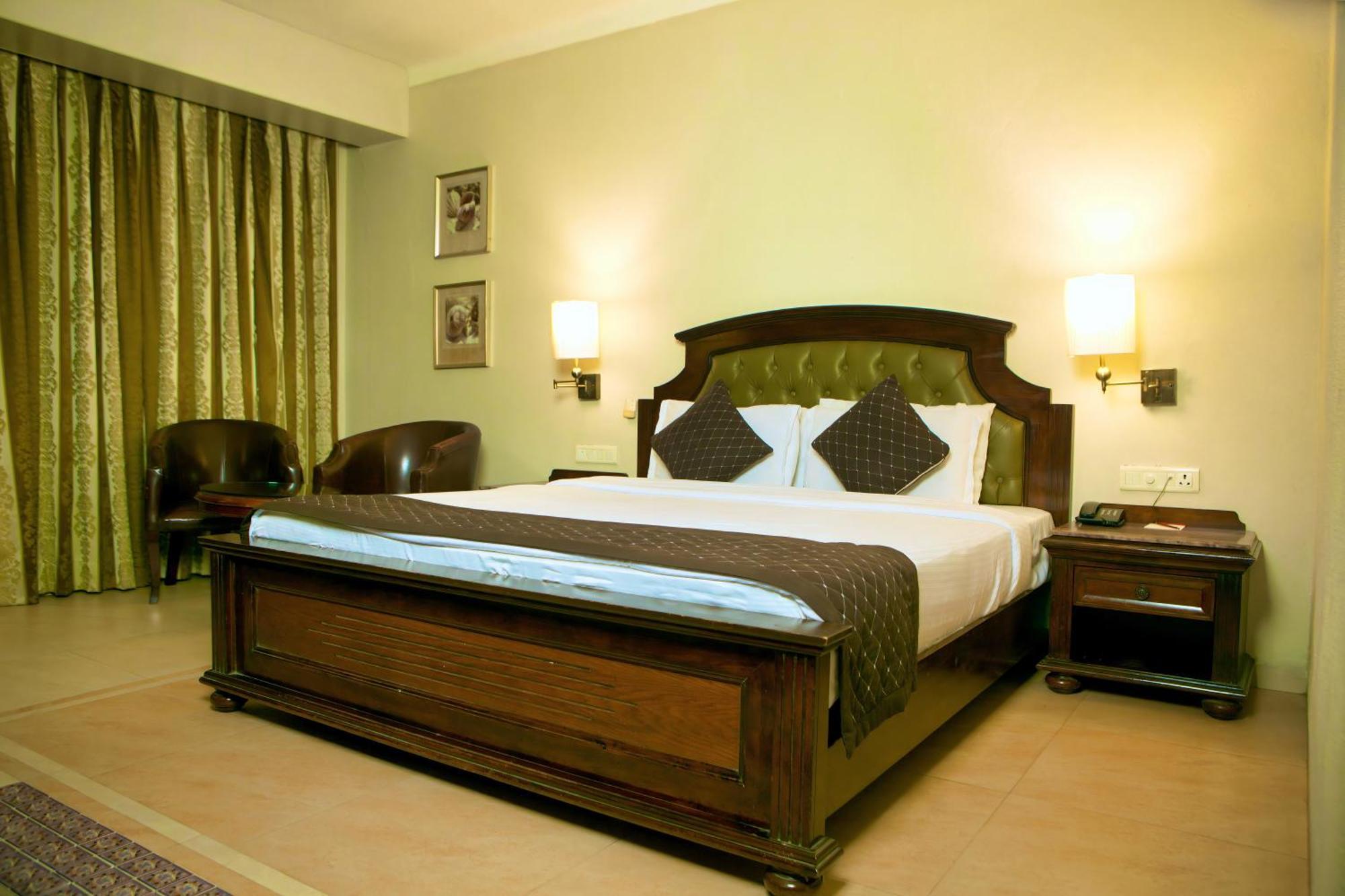 Neelam The Glitz Hotel Calangute Exterior foto