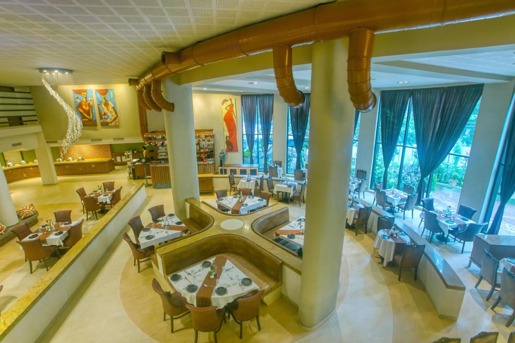 Neelam The Glitz Hotel Calangute Exterior foto